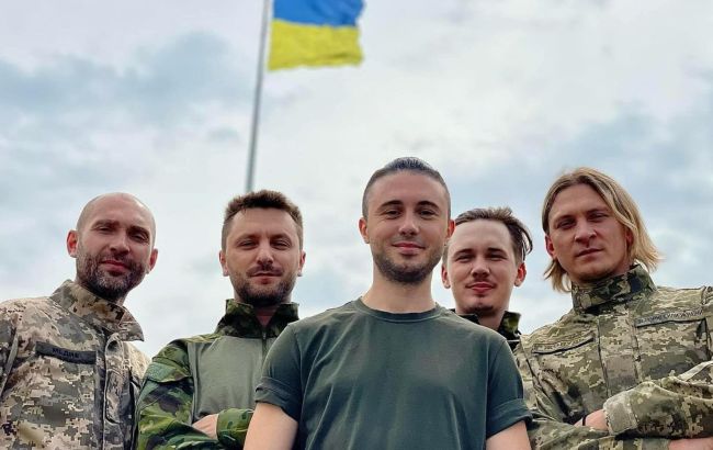 Раки, алкоголь, но "без изысков": Тополя рассказал о райдере группы "Антитіла"