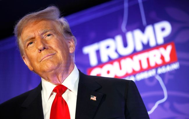 Трамп відмовився від своєї класичної зачіски і показав нову (відео)