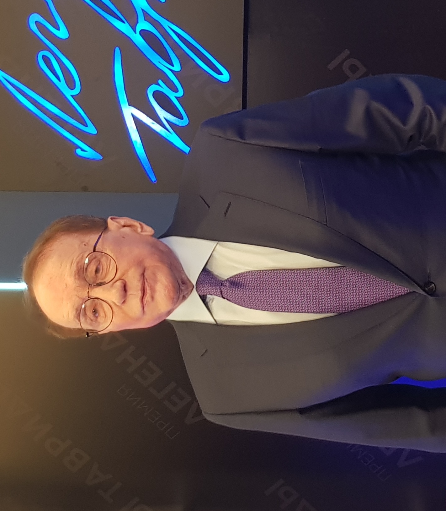 Умер Александр Масляков