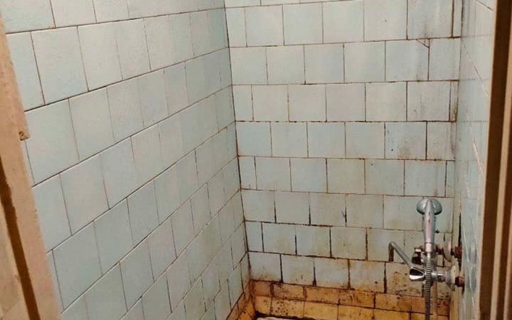 У СІЗО умови кращі: у мережі показали пекельні умови для студентів у гуртожитках НАУ