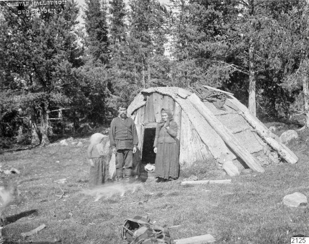 Смотрите, как выглядели украинки 100 лет назад и сравните их с россиянками (фото)