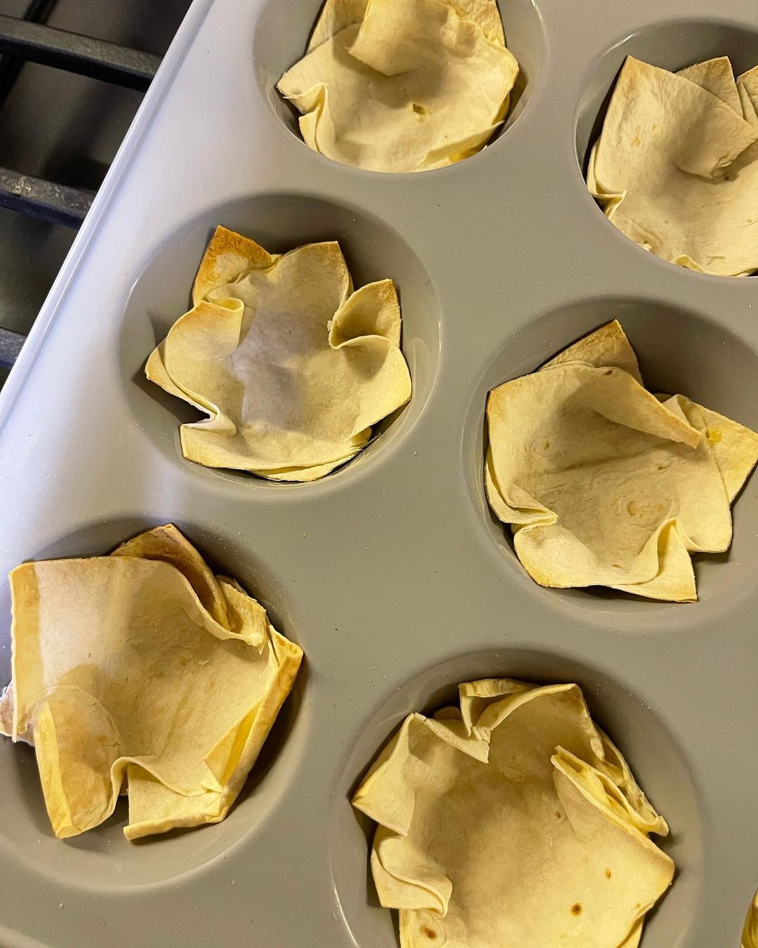Новогодние корзиночки из лаваша с куриными сердечками: невероятно вкусное и дешевое блюдо