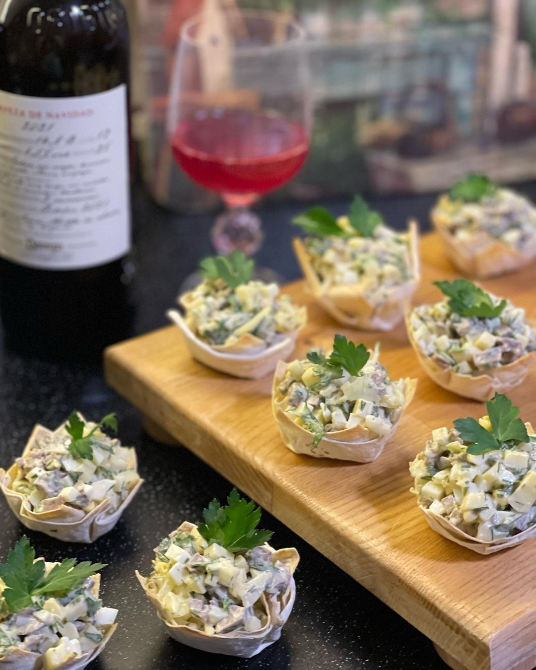 Новогодние корзиночки из лаваша с куриными сердечками: невероятно вкусное и дешевое блюдо