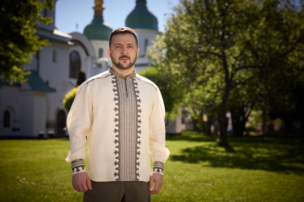 Вышиванки и не только. В каких нарядах украинские знаменитости встречают Пасху (фото)
