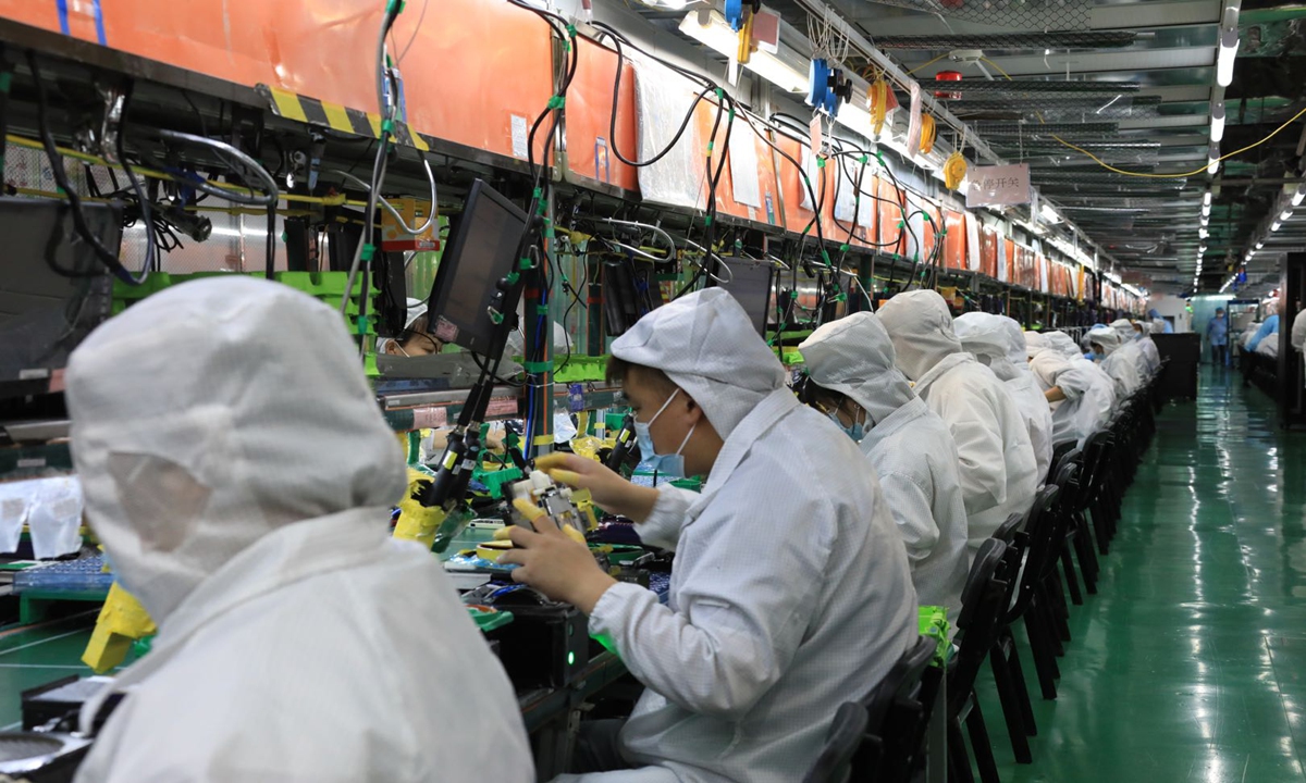 Apple не зможе збирати iPhone у США: названо несподівану причину