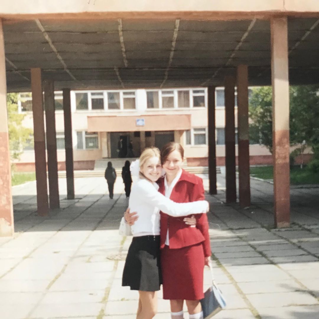 Как Ирина Федишин выглядела в юности: редкие фото звезды, которой снова приписывают беременность