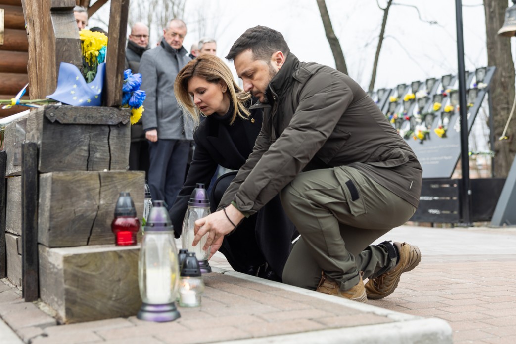 У яких образах подружжя Зеленських вшанувало пам’ять героїв Небесної Сотні (фото, відео)