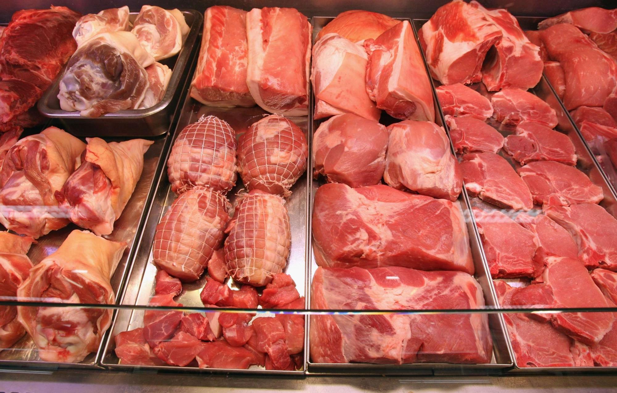 Як дізнатися свіжість м'яса за секунду в магазині: простий спосіб