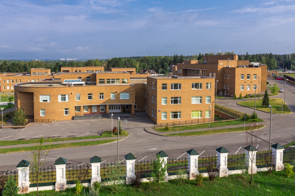 Стало відомо, скільки Ані Лорак платить за навчання доньки в елітній гімназії: шалені гроші!