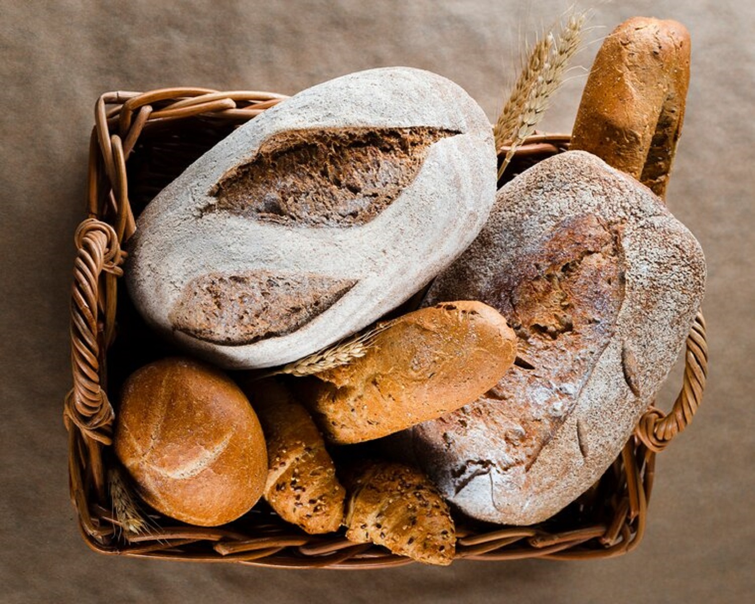 Не зберігайте ці продукти в холодильнику: яку їжу псує холод