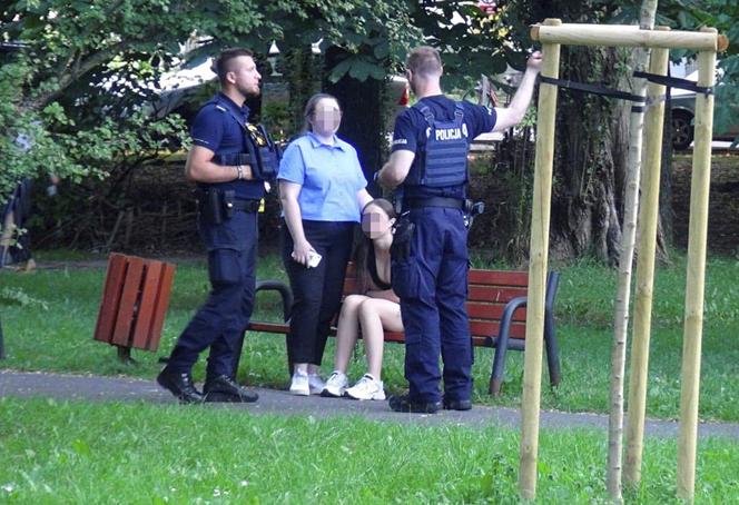 В Варшаве украинок в парке избила группа подростков: что известно о нападении