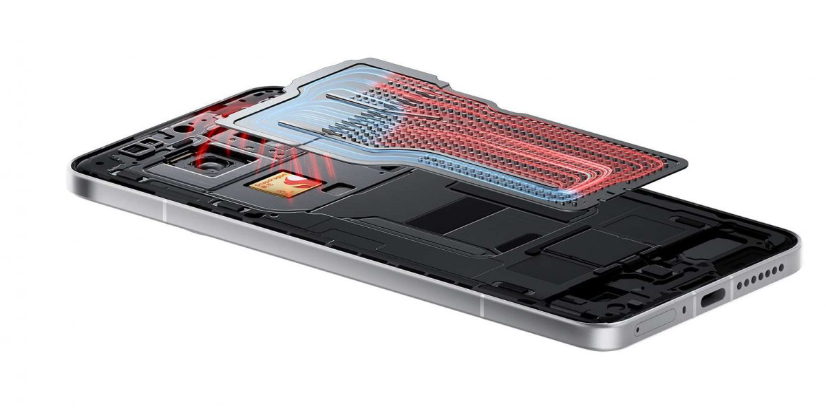 Конкурент Galaxy S24 Ultra та iPhone 16 Pro Max. Xiaomi офіційно представила головний смартфон цього року
