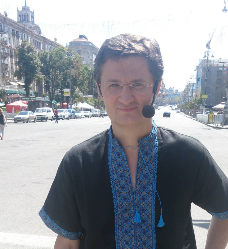 Акушер-гінеколог та землевпорядник: які незвичні дипломи мають Вакарчук, Пивоваров і Поплавський