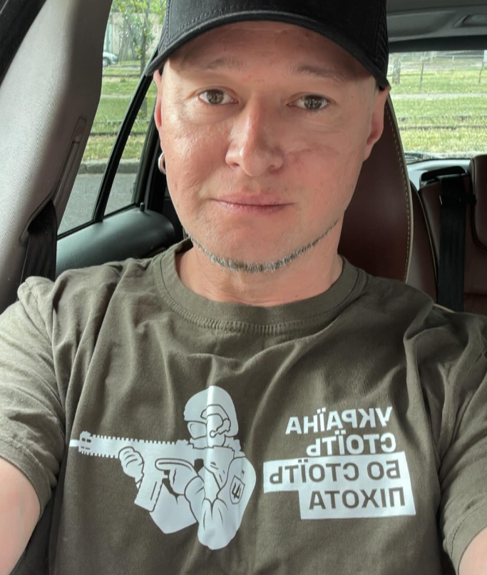 Акушер-гінеколог та землевпорядник: які незвичні дипломи мають Вакарчук, Пивоваров і Поплавський