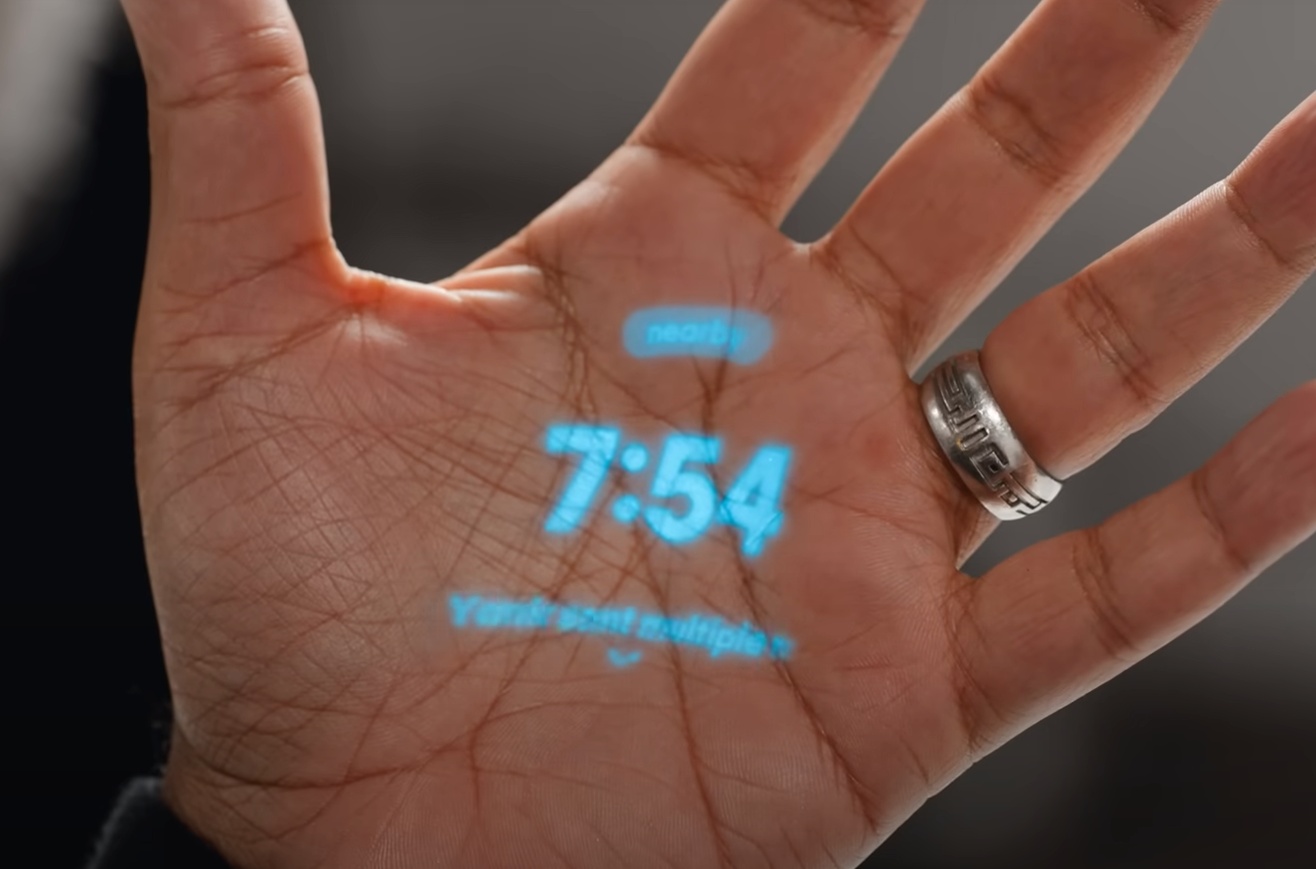 Вдвое меньше чем iPhone. Что известно о новейшем гаджете, способном заменить смартфоны