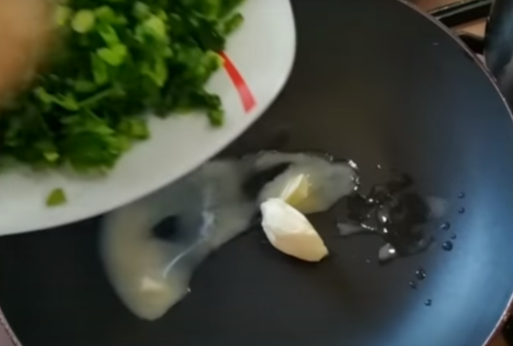 Пирожки с луком и яйцом по рецепту наших бабушек: как готовить вкуснятину