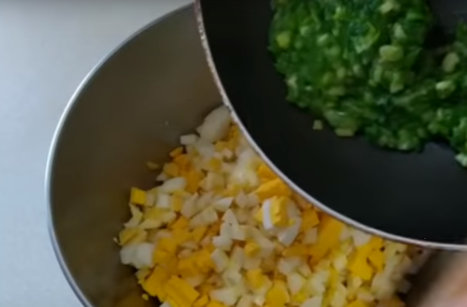 Пирожки с луком и яйцом по рецепту наших бабушек: как готовить вкуснятину