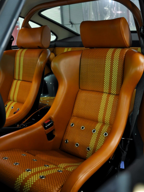 В Україну привезли унікальний Porsche за шалені гроші: що відомо (фото)