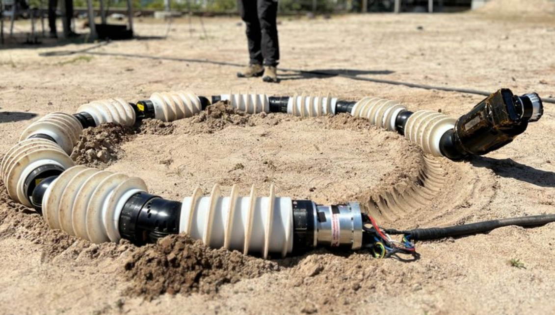 У NASA показали неймовірного робота-змію, що шукатиме життя у крижаних океанах супутника Сатурна
