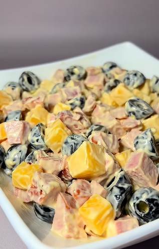 Салат "минутка" на Пасху и просто так. Настоящая феерия вкуса всего из 5 продуктов