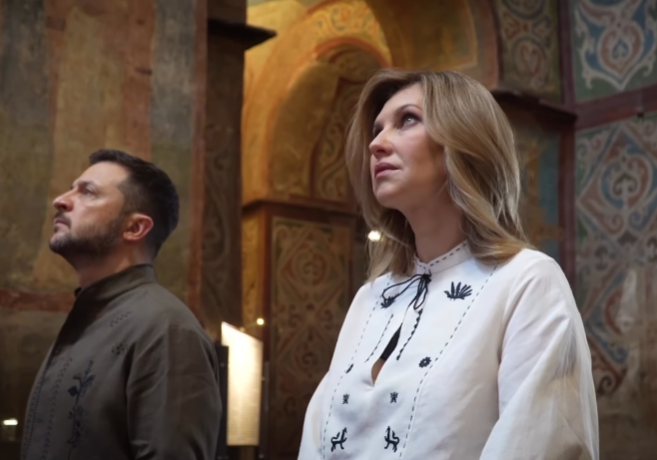 Скільки коштує чорно-біла вишиванка Олени Зеленської, яку вона вдягла на День Незалежності