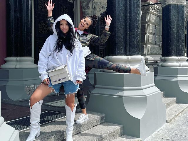 Де в Києві можна зустріти зірку: здаємо улюблені локації Потапа, Дорофєєвої та MONATIK