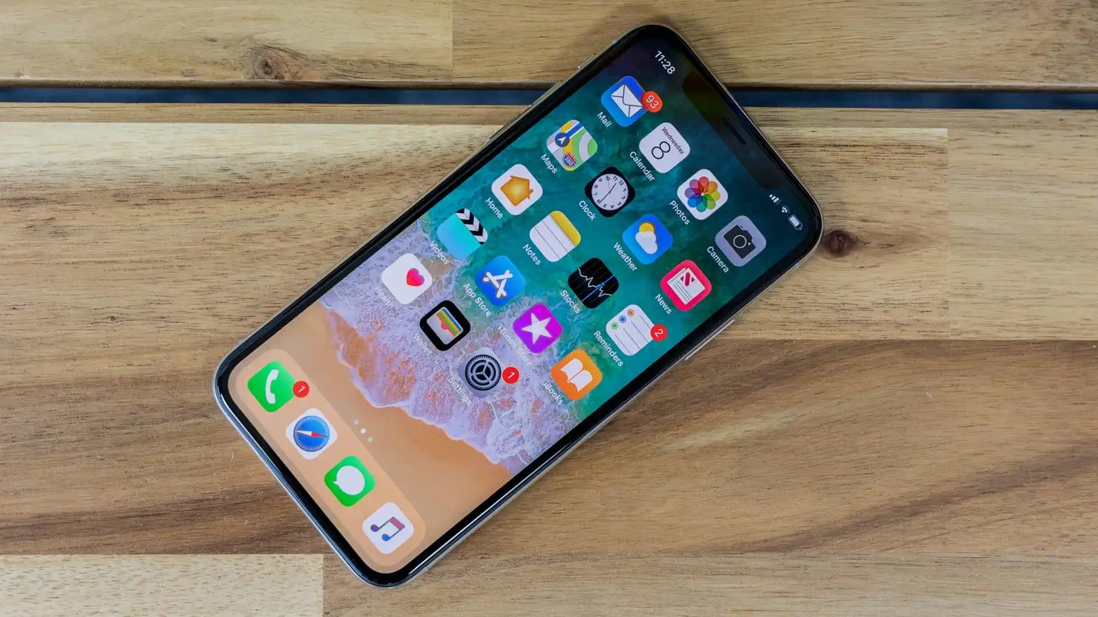 Історія iPhone: еволюція "яблучного" смартфона з 2007 року до сьогодні