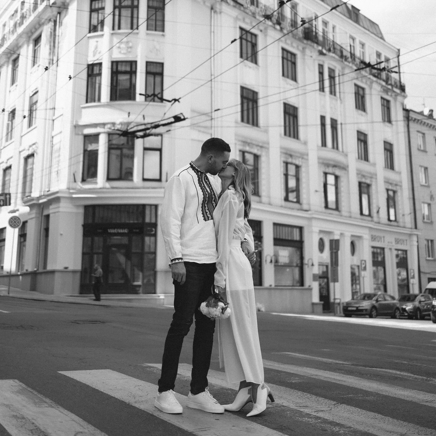 Зірка "Жіночого кварталу" вперше вийшла заміж і показала ніжні весільні фото