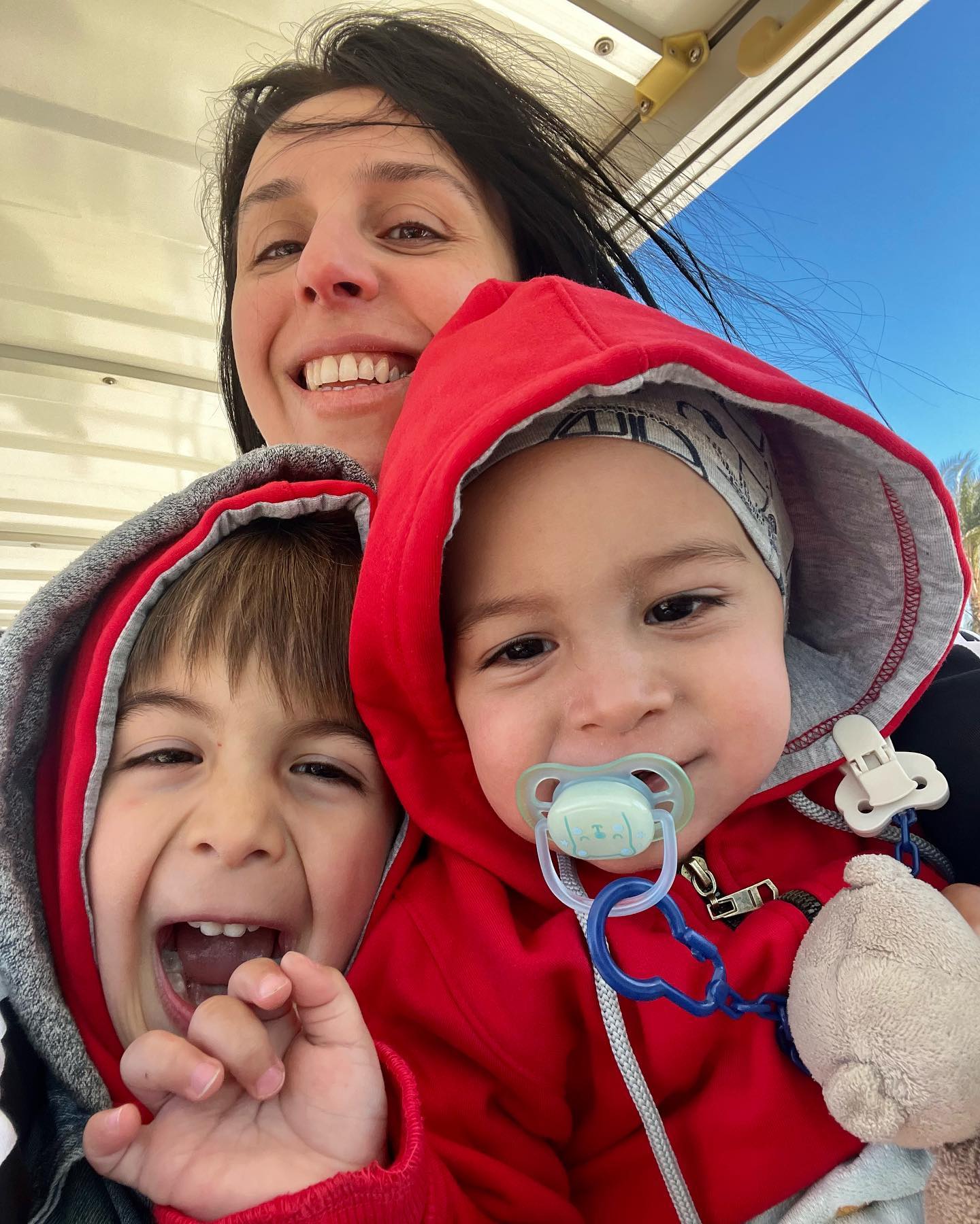 Утром - кофта, в обед купальник: Джамала рассказала о зимнем отдыхе в Египте и умилила семейными фото