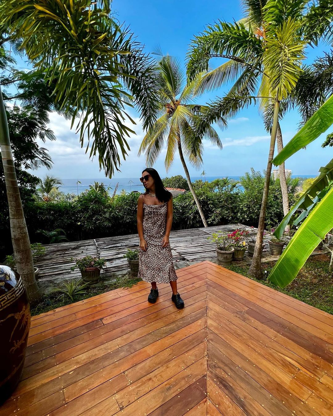 Джамала відпочиває на Шрі-Ланці без чоловіка і дітей: барвисті фото