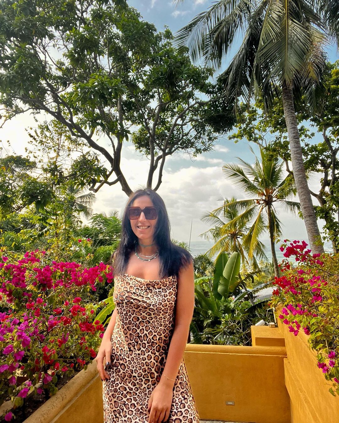 Джамала відпочиває на Шрі-Ланці без чоловіка і дітей: барвисті фото