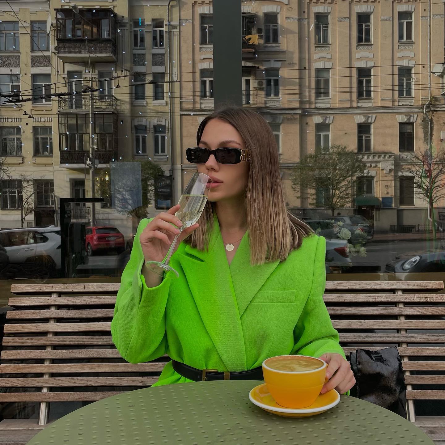 "У нас война, а ты гуляешь по Парижу": украинскую модель осудили за то, что у нее все хорошо