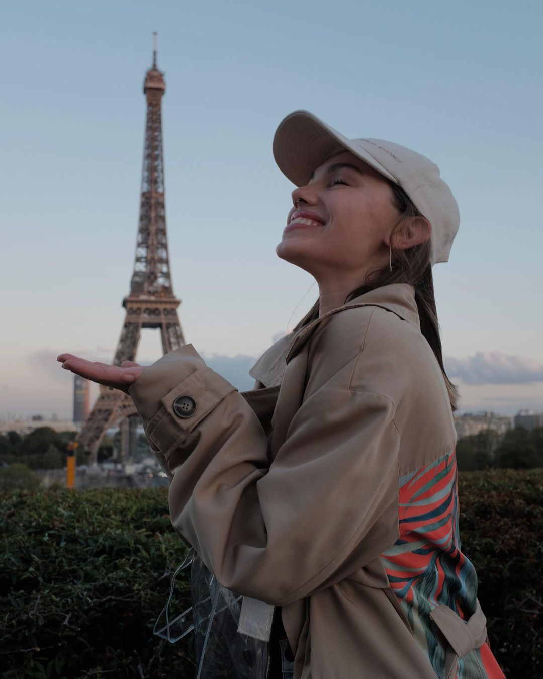 "У нас война, а ты гуляешь по Парижу": украинскую модель осудили за то, что у нее все хорошо