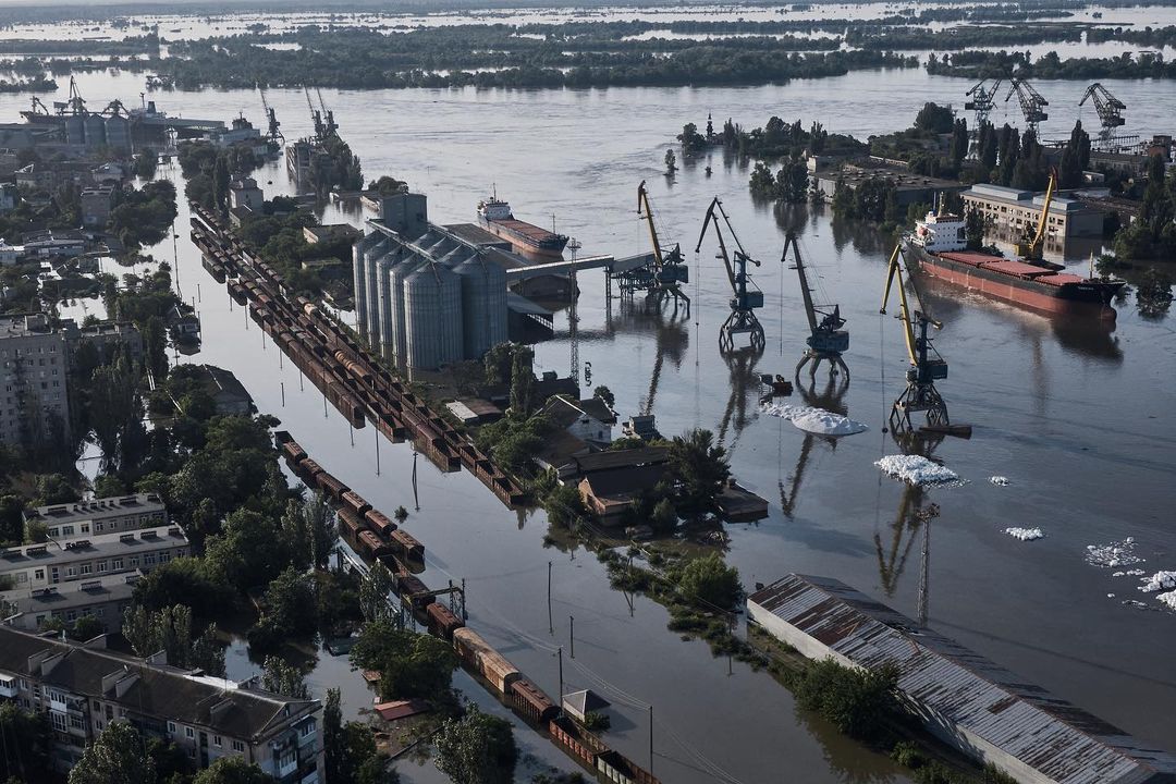 Підтоплений Херсон показали з висоти пташиного польоту (фото)