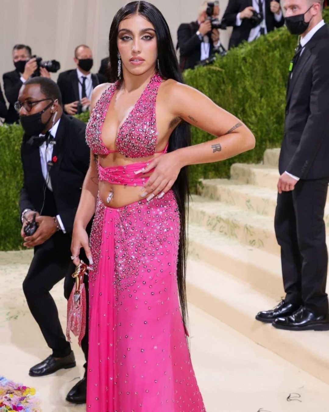 Вся в маму: самые провокационные фото дочери Мадонны Лурдес Леон