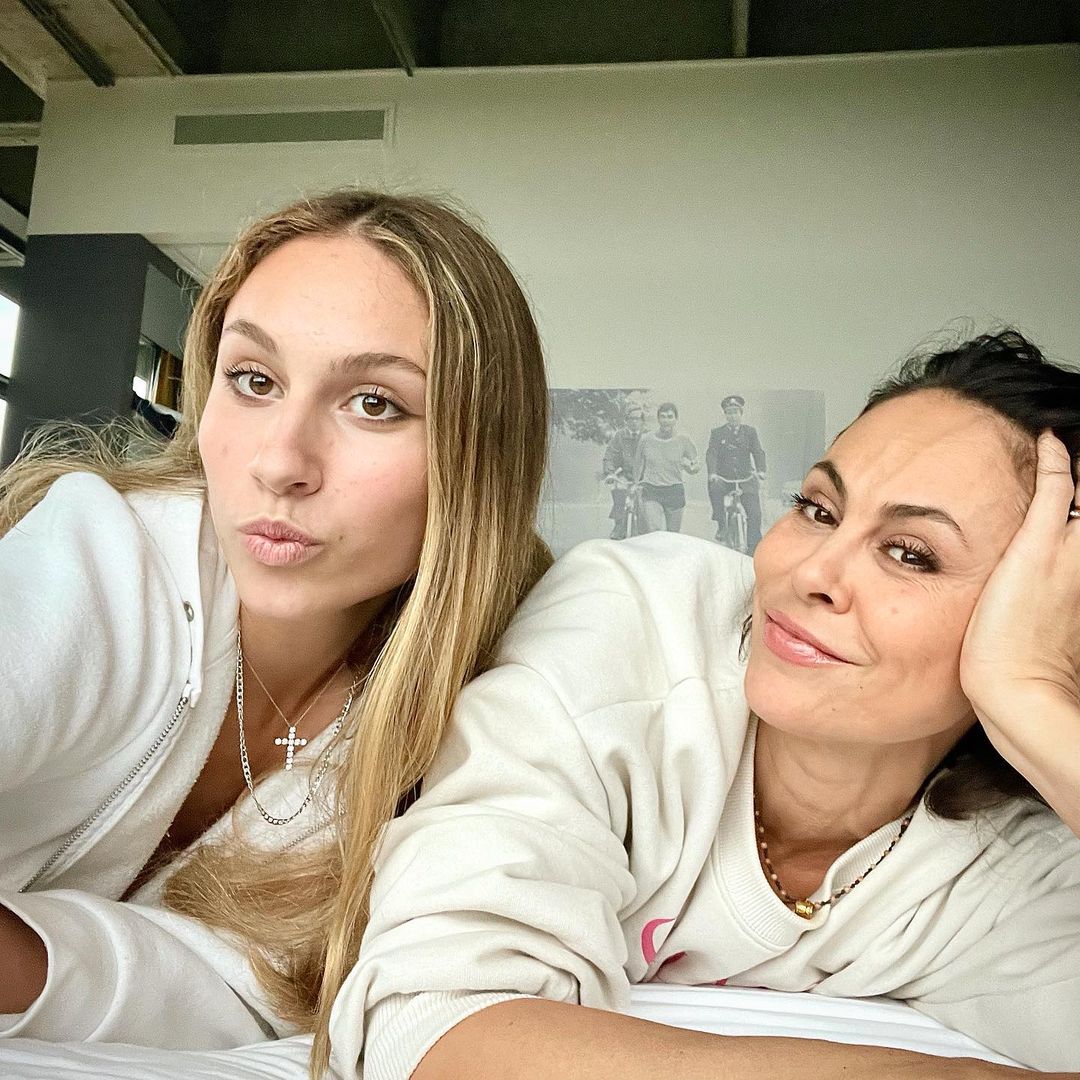 Наповнена красою: чим живе і як виглядає дружина Кличка сьогодні (фото)