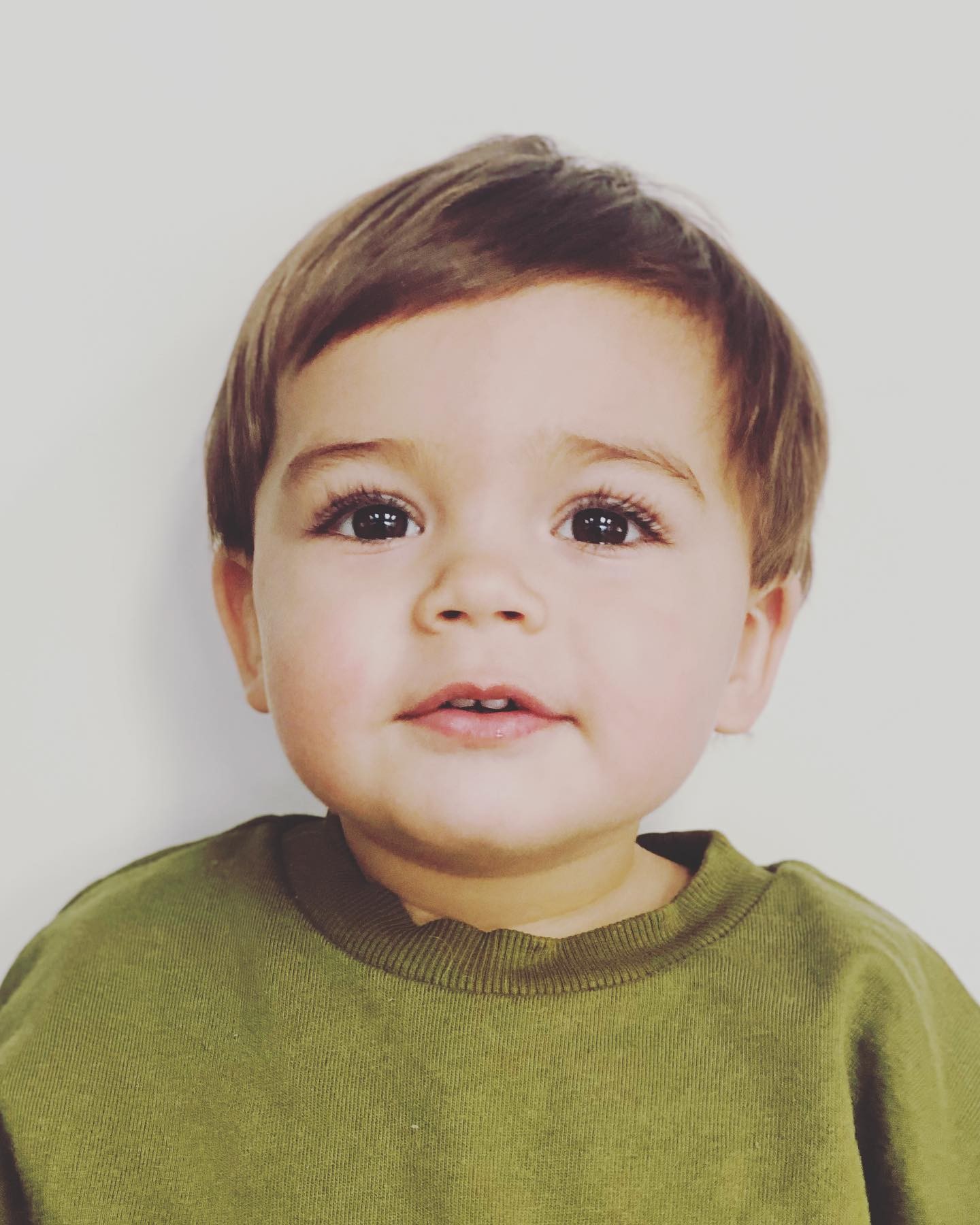 Почав падати пульс: ONUKA ледь не втратила сина при складних пологах