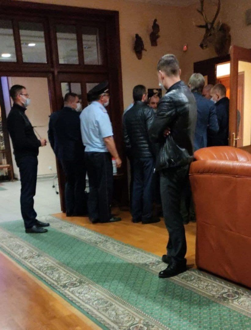 В России к солисту группы Rammstein в гостиничный номер пришли силовики