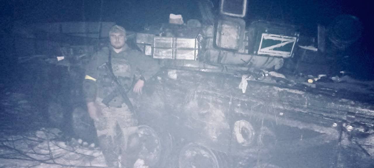 Военные РФ в агонии бросают собственную технику под Харьковом (фото)