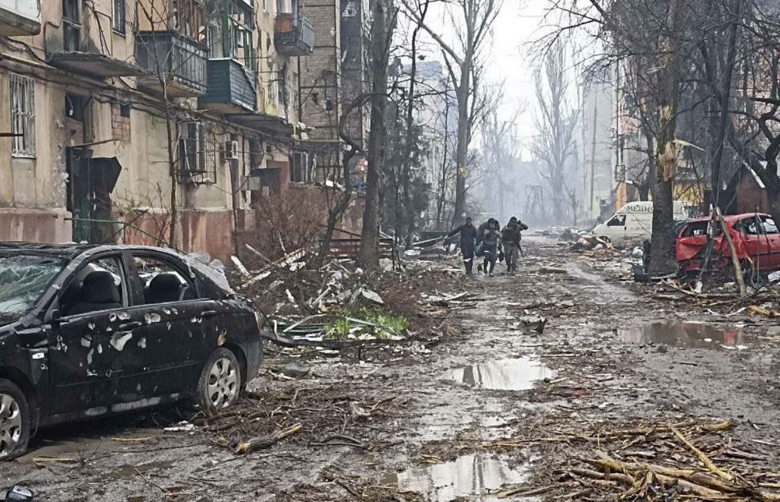 Появились новые фото полностью разрушенного Мариуполя: тысячи погибших