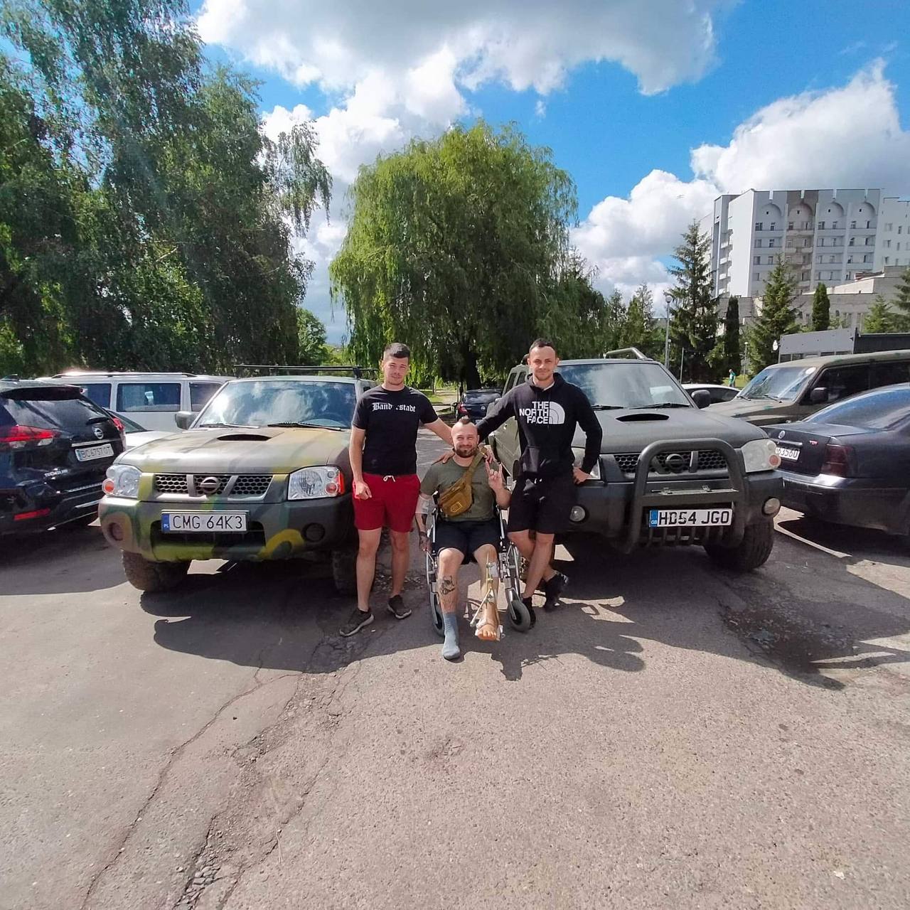 "Россия хочет, чтобы мы все покинули родную страну и забыли свою историю". Доброволец ВСУ чудом выжил после ранения