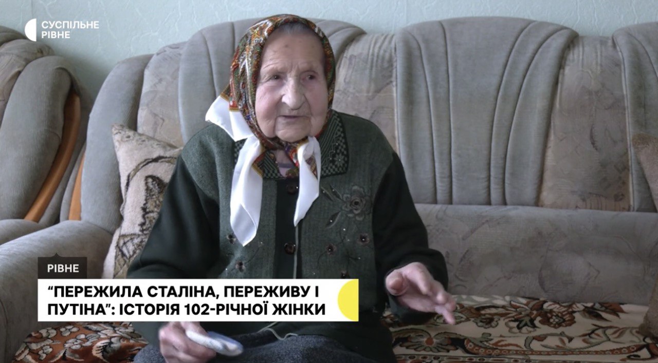 "Пережила Сталіна, переживу і Путіна": історія 102-річної українки, яка досі читає без окулярів