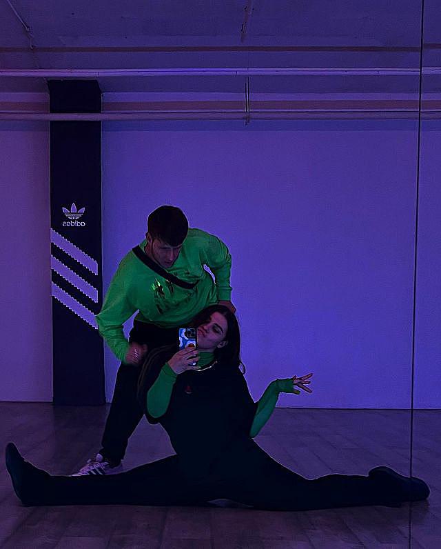 Такою Сашу Зарицьку мало хто пам'ятає. За вісім років від співачки залишилася &quot;половина&quot; (фото)