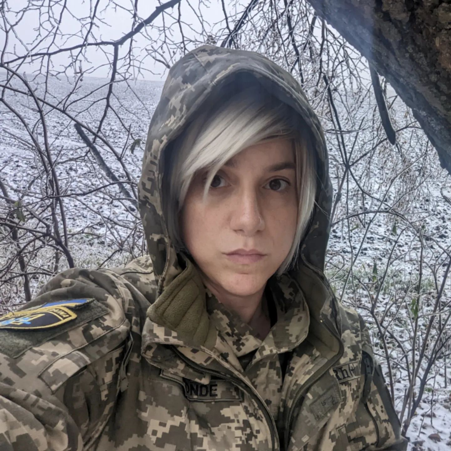 Від неї казяться всі росіяни. Хто така трансгендер Сара Ештон-Сірілло та що вона робить для України (фото)