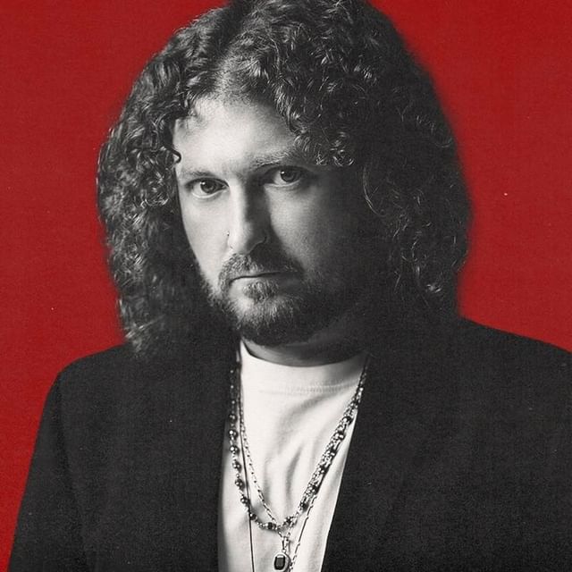 Кращий з кращих: Саша Чемеров посвятил песню трагическим событиям 2014-го