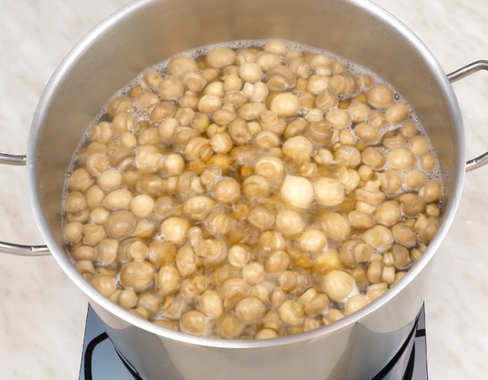 Огірки, гриби, кабачки: найкращі рецепти маринованих смаколиків на зиму