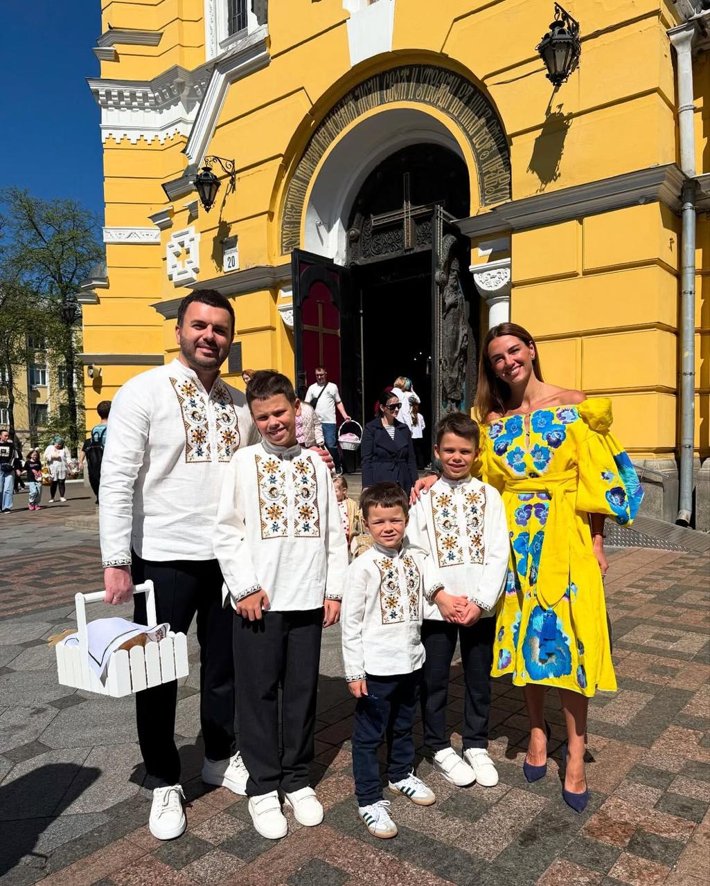 І це після трьох дітей! Дружина Решетника похизувалася фігурою в купальнику (фото)