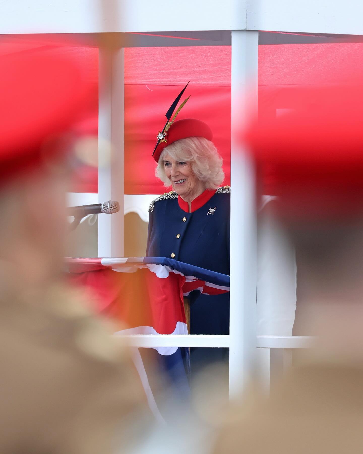 Королева Камілла приміряла на себе брошку Єлизавети II для важливої родинної події :про що мова