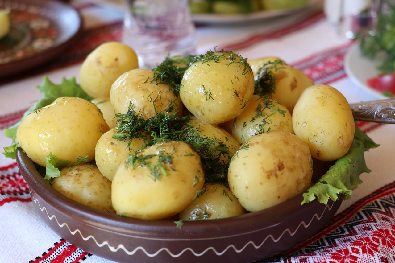 10 простих та корисних продуктів, які надовго втамовують голод