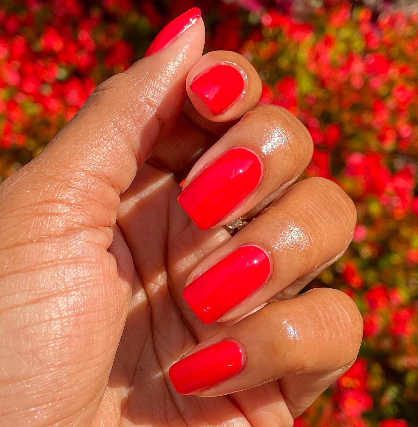 Украсьте свои ноготки: эти оттенки маникюра будут очень популярными в 2022-м